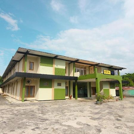 Spot On 2809 Hotel Yasmin Siak Sri Indrapura Екстериор снимка