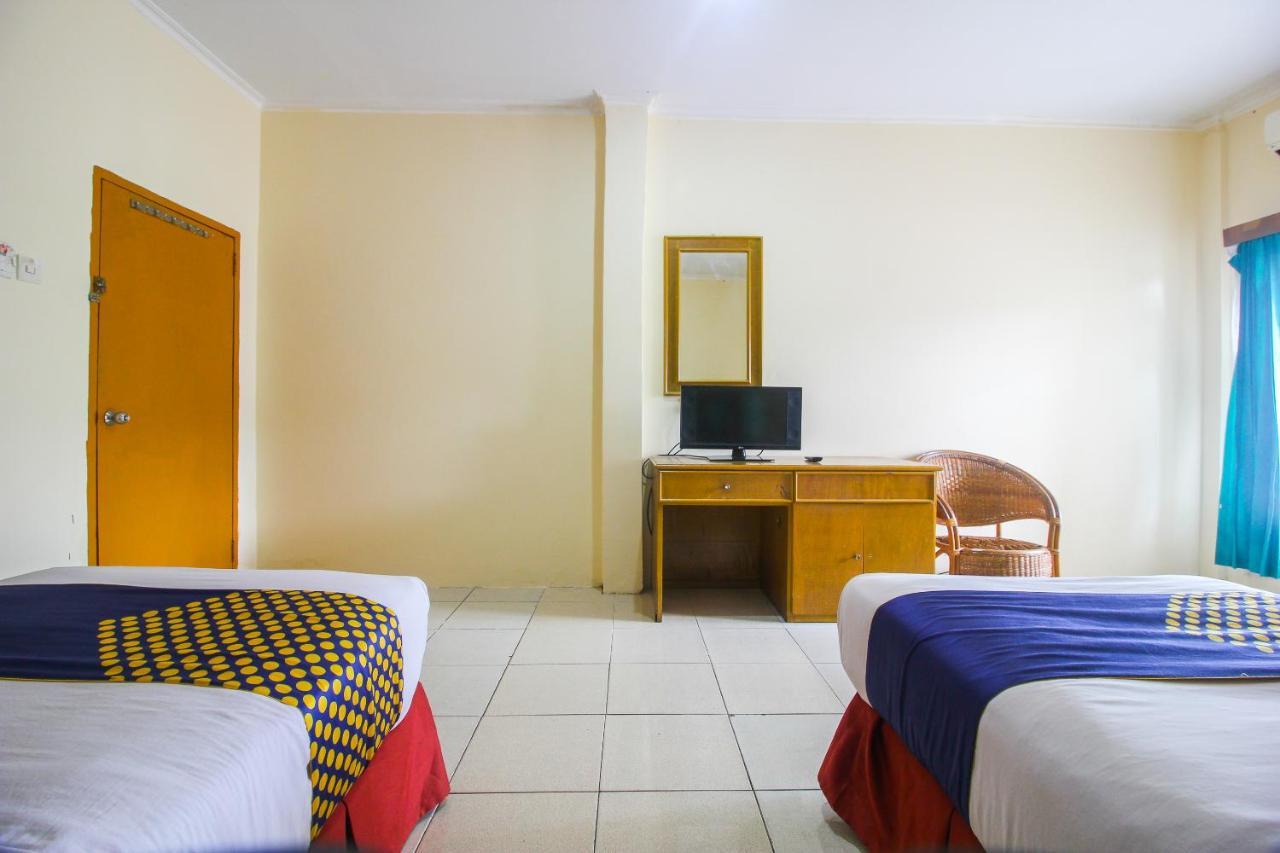 Spot On 2809 Hotel Yasmin Siak Sri Indrapura Екстериор снимка
