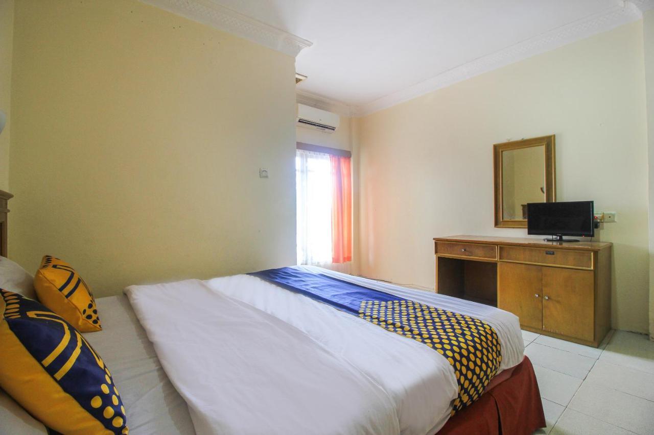 Spot On 2809 Hotel Yasmin Siak Sri Indrapura Екстериор снимка