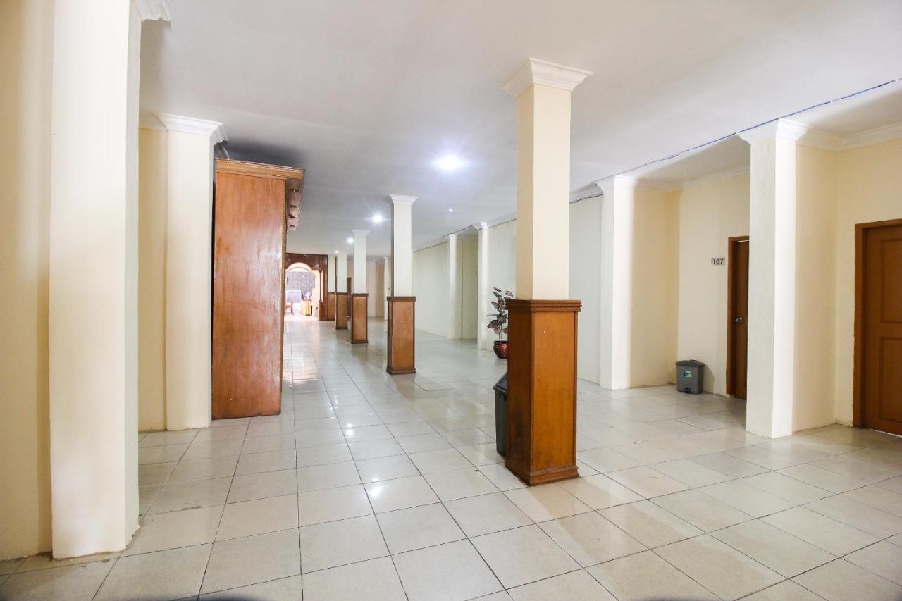 Spot On 2809 Hotel Yasmin Siak Sri Indrapura Екстериор снимка
