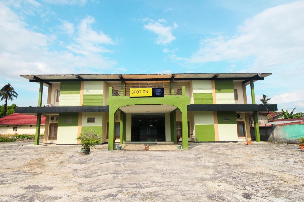 Spot On 2809 Hotel Yasmin Siak Sri Indrapura Екстериор снимка